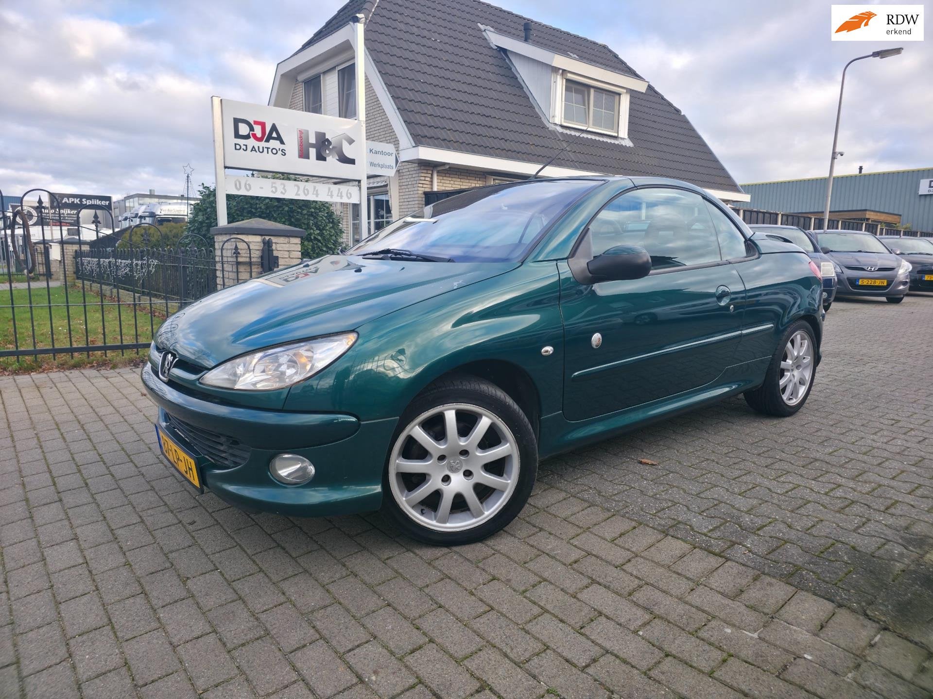 Peugeot 206 CC 1.6-16V Roland Garros, Auto's, Voorwielaandrijving, Gebruikt, 4 cilinders, Cabriolet