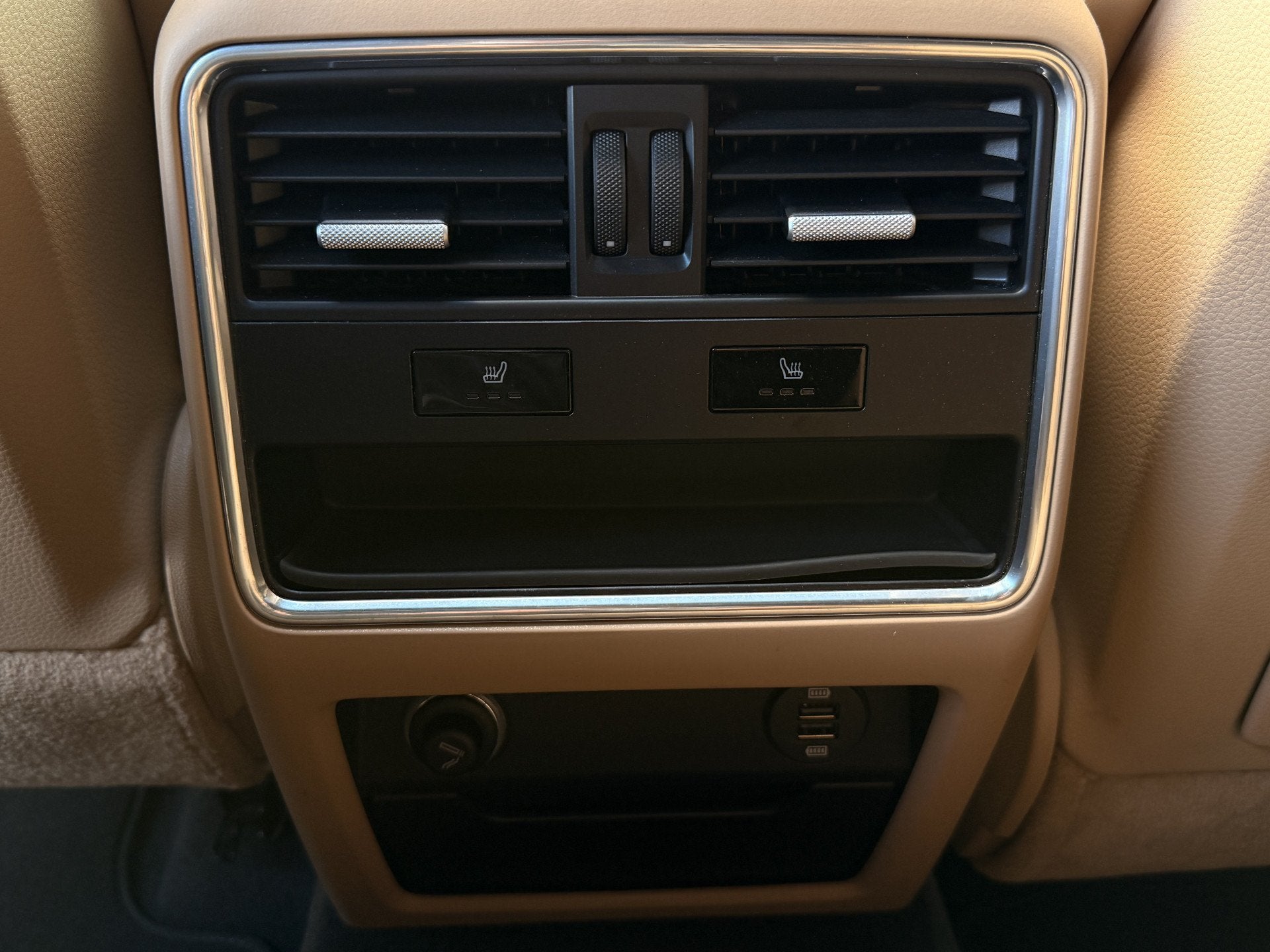 Foto 10 van Porsche Cayenne 3.0 | SportDesign | Pano | SportChrono | Luc