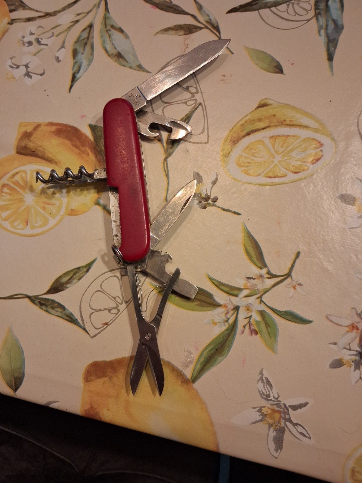 Victorinox Zwitsers zakmes - Rood, multifunctioneel, Ophalen of Verzenden, Gebruikt