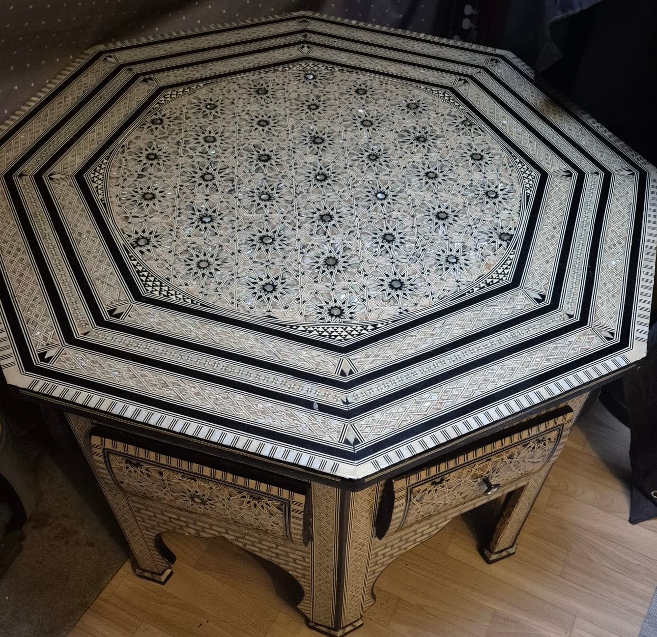 Mooie authentieke tafel, Ophalen