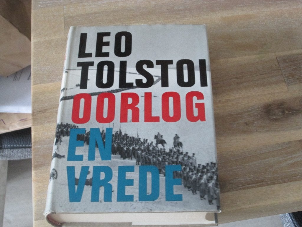 Oorlog en Vrede - Leo Tolstoi, Boeken, Literatuur, Europa overig, Ophalen of Verzenden, Zo goed als nieuw, Leo Tolstoi