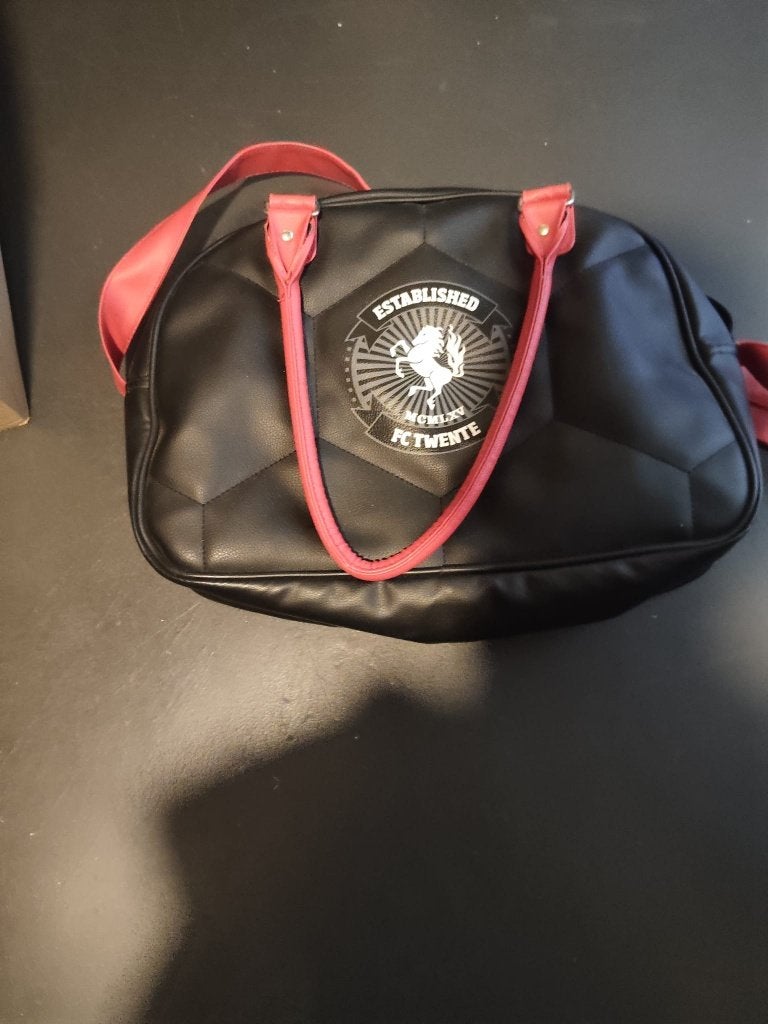 F.C. Twente tas, 40 cm of meer, Nieuw, 30 tot 45 cm, Ophalen