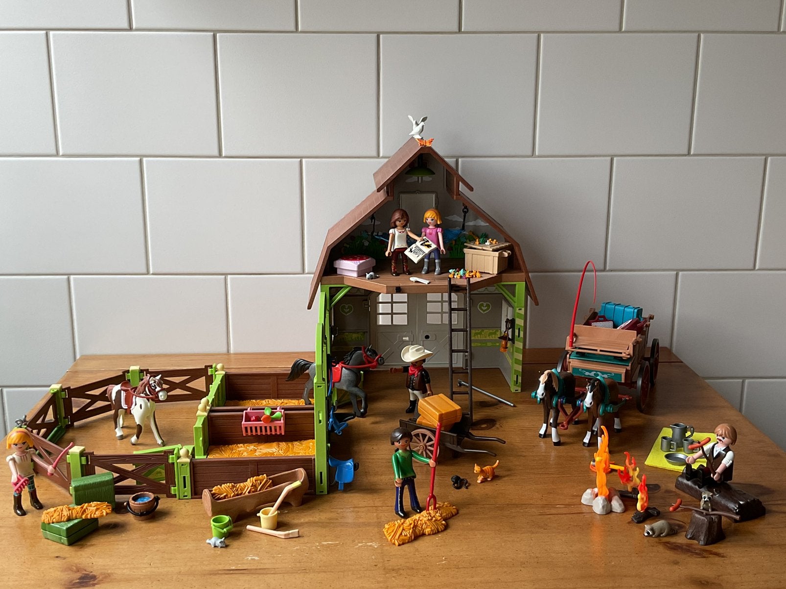 Foto 3 van PLAYMOBIL UITGEBREIDE SPIRIT SCHUUR 🐎 🐎 SUPERSET !!