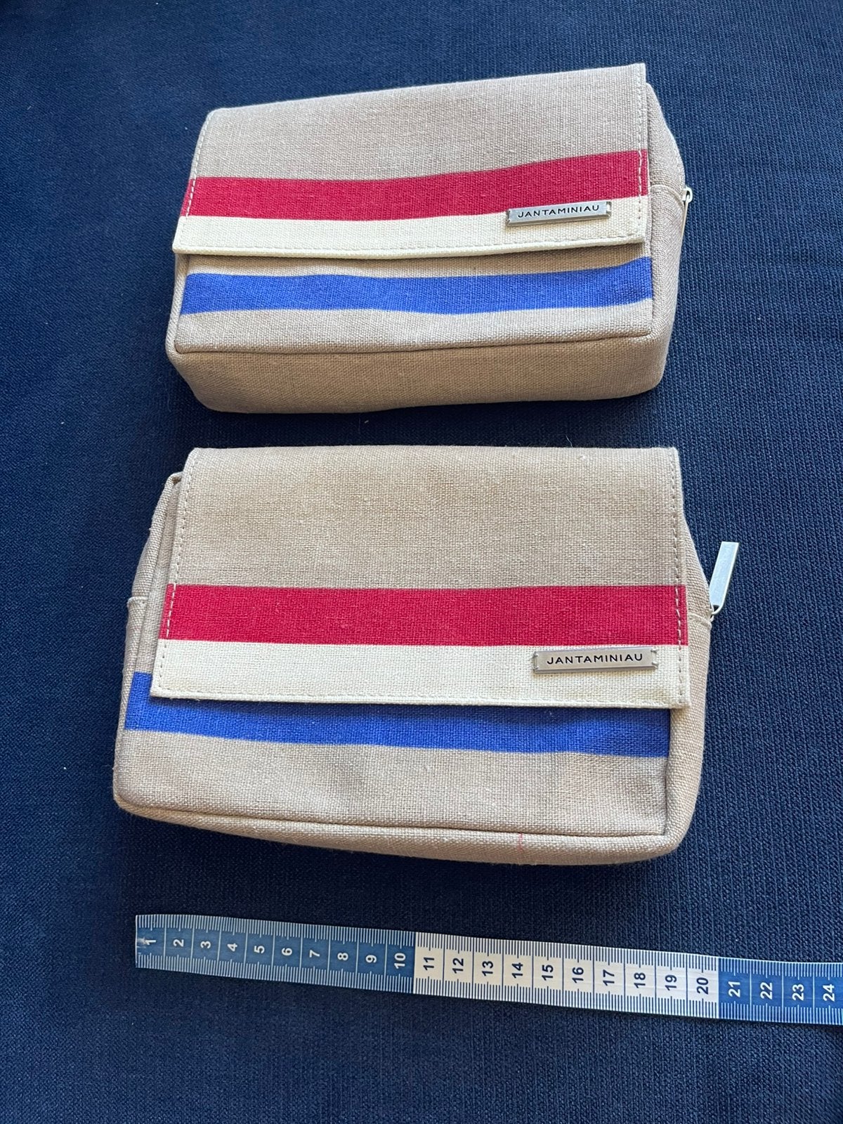 2 Jan Taminiau KLM toilettasjes, beige met Nederlandse vlag., Ophalen of Verzenden, Zo goed als nieuw, Overige typen