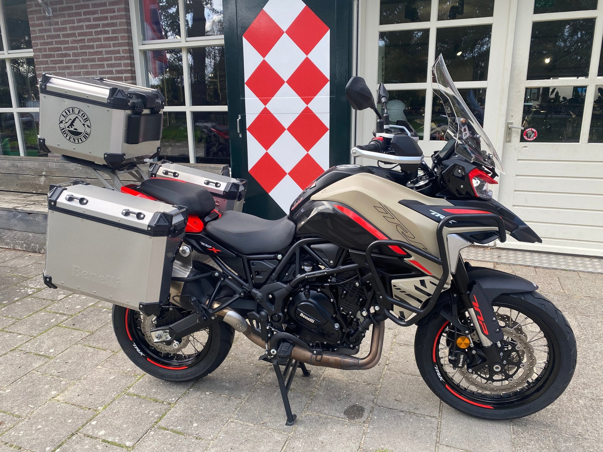 Benelli TRK 702 X ABS (bj 2024), Motoren, Strada Fornace Vecchia 30
61122  Pesaro, IT, Support@benelli.com, Toermotor, 698 cc