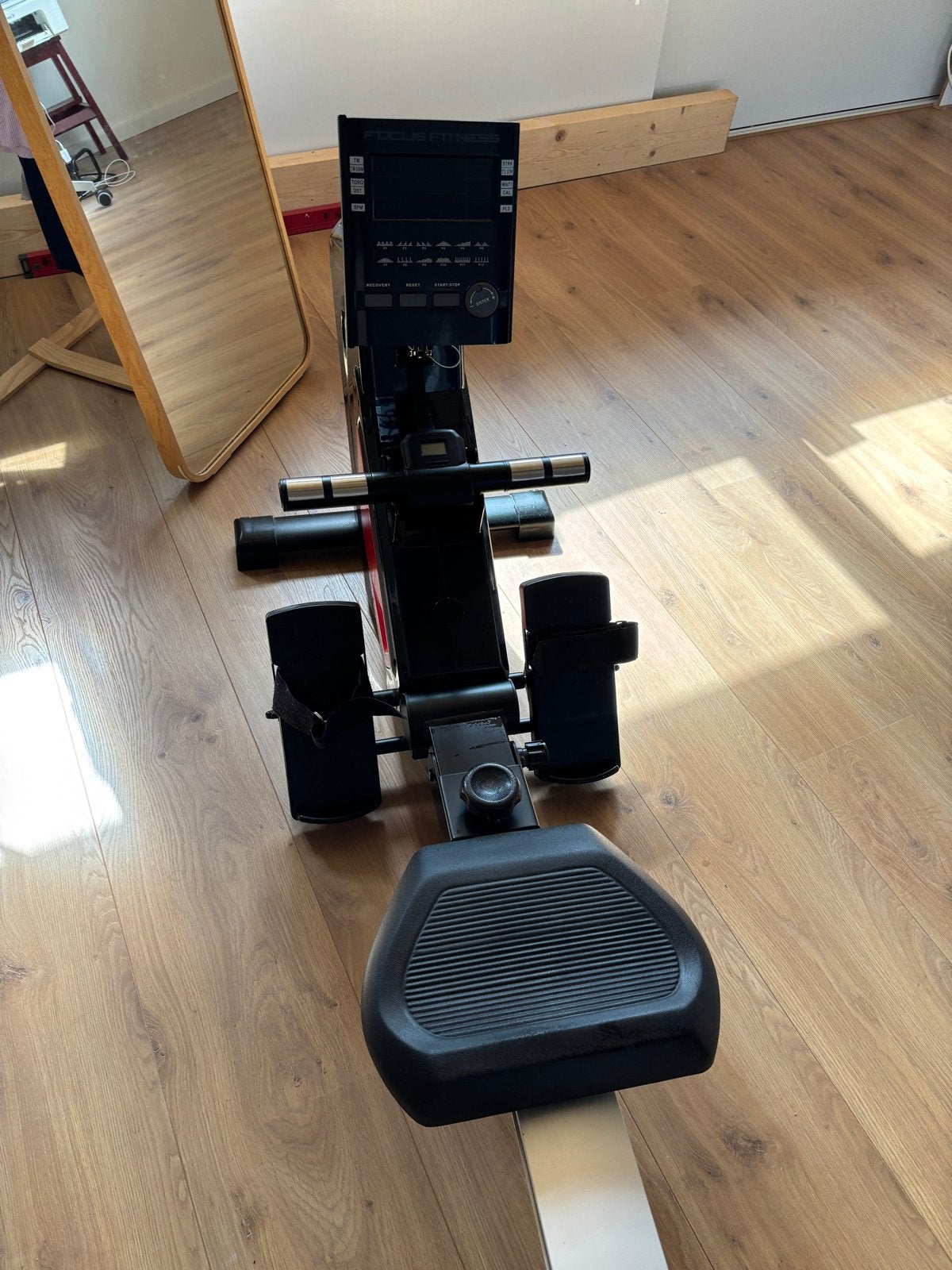 Focus Fitness Roeitrainer Row 3, Sport en Fitness, Fitnessapparatuur, Ophalen, Gebruikt, Armen, Metaal