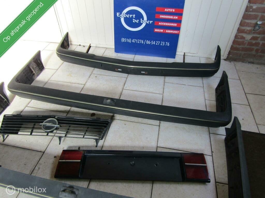 Bumper voor en achter + grill + achterplaat opel ascona c, Gebruikt, Voor, Opel, Ophalen of Verzenden