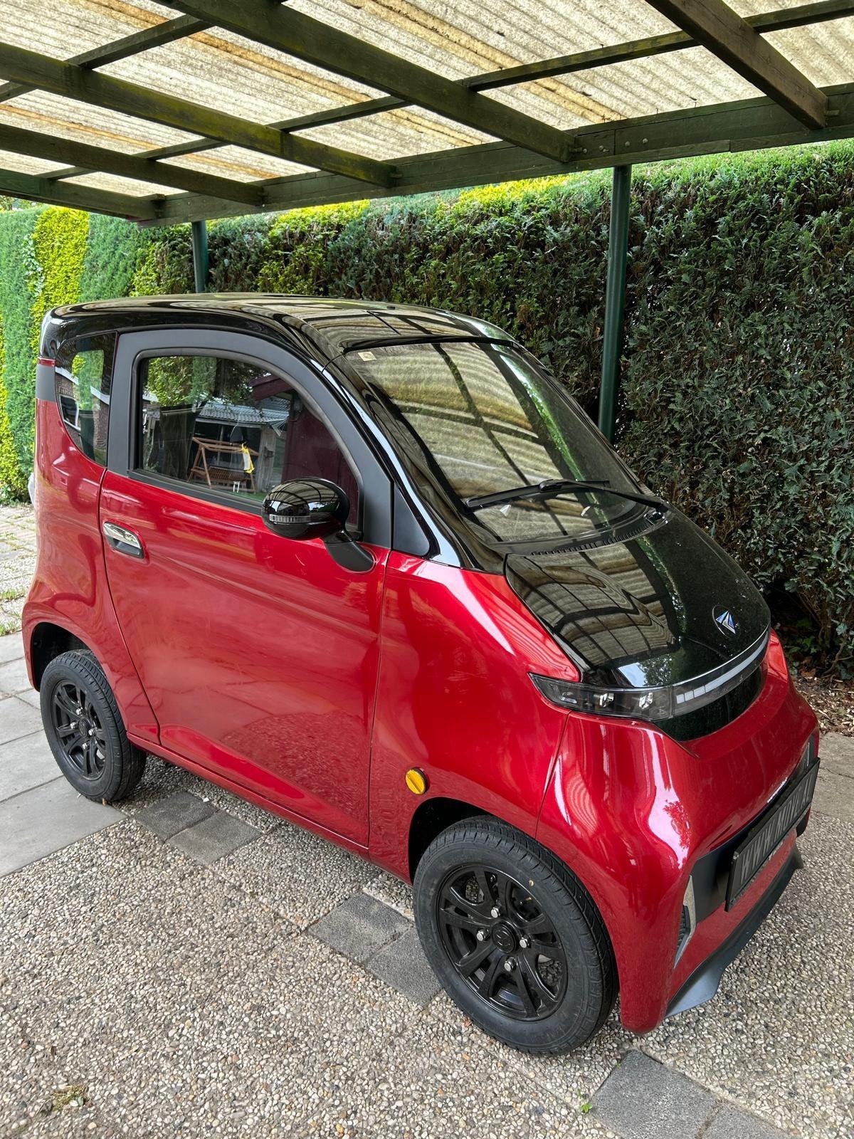 Overdekte scootmobiel Mango Move E4 100AH Red-Black, Ophalen, Zo goed als nieuw, 16 km/u of meer, Mango