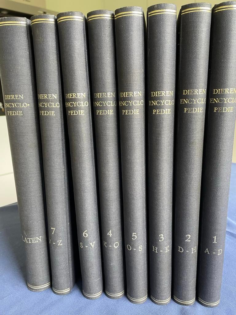 Dierenencyclopedie - Complete set van 8 delen, Boeken, Encyclopedieën, Ophalen, Zo goed als nieuw, Dieren, Complete serie