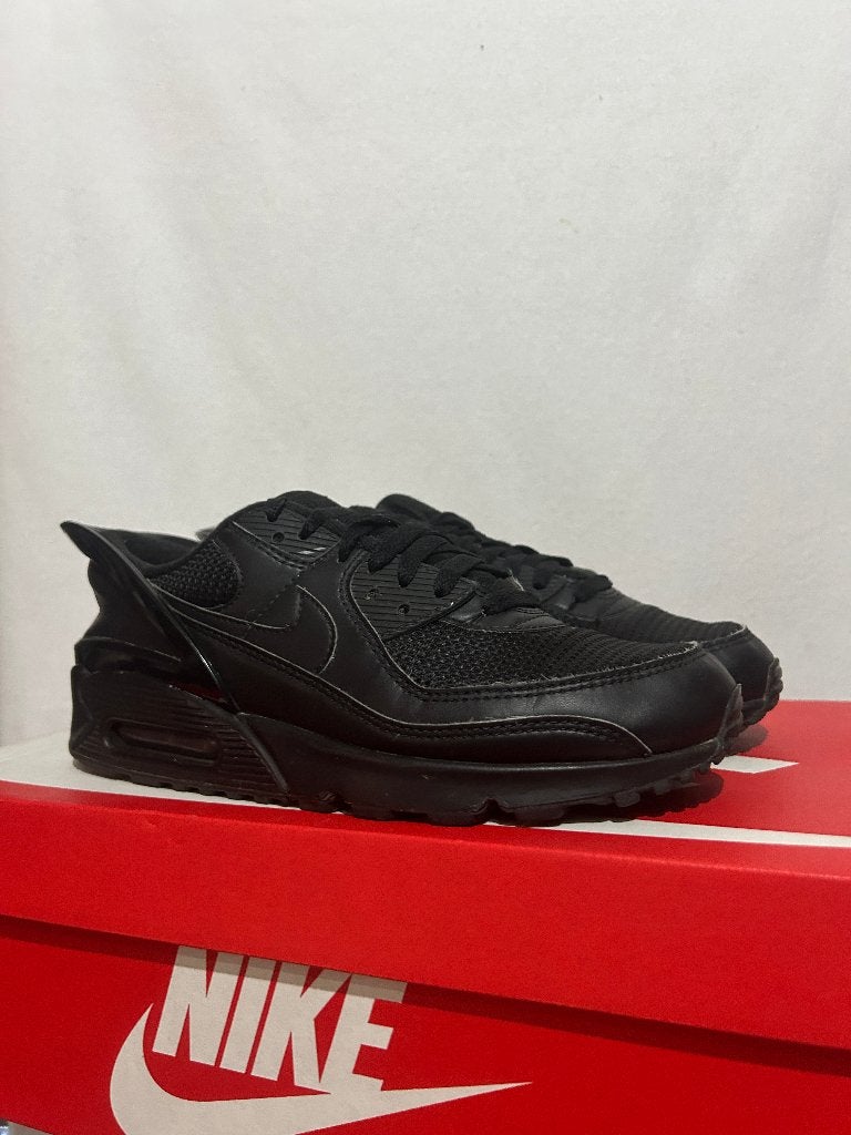 ALS NIEUW! Maat 42 - Nike Air Max 90 Flyease Triple, Overige kleuren, Verzenden, Nike, Nike