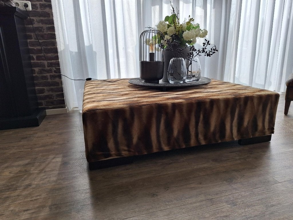 Moet weg!!! Vierkante poef / salontafel met dierenprint, Ophalen, Gebruikt, 125 cm of meer, N.v.t.
