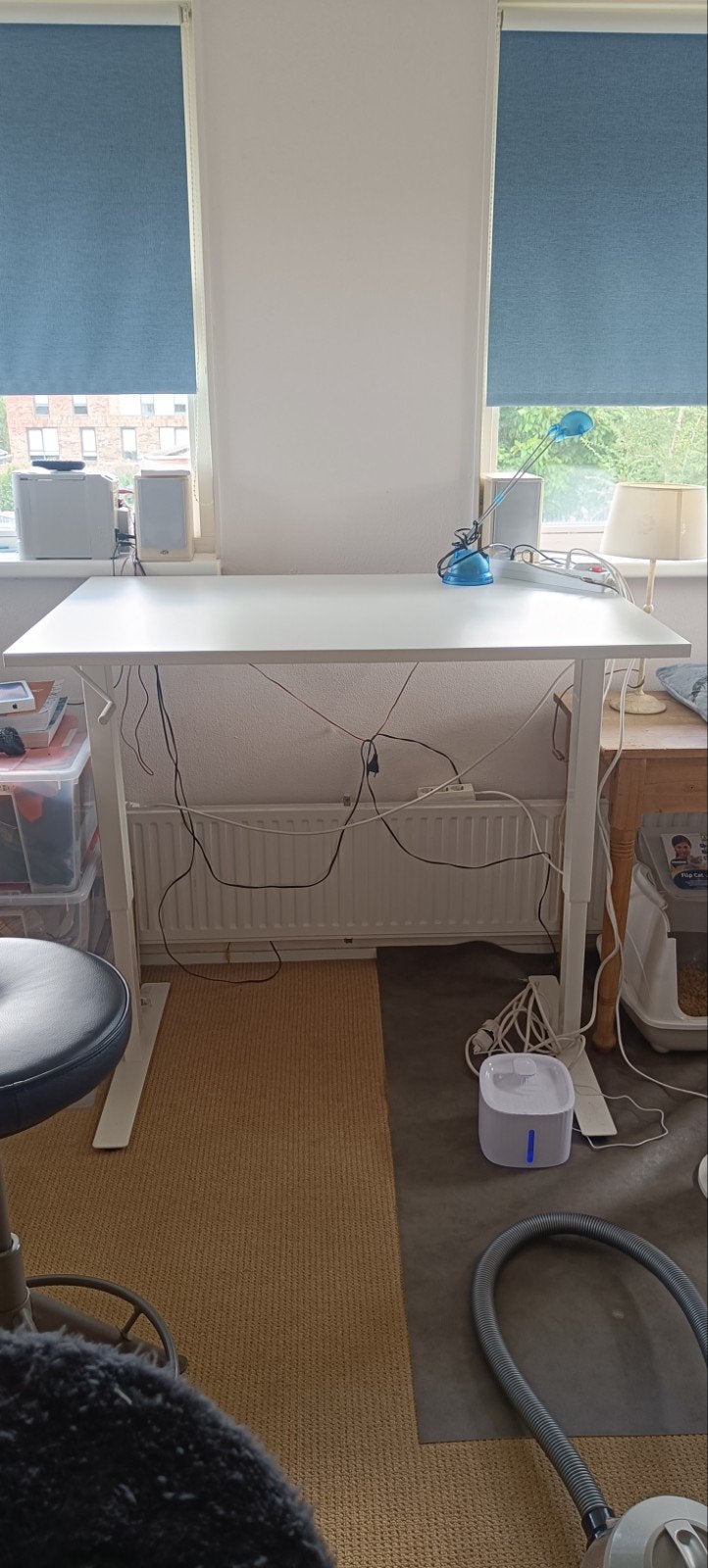 Trotten zit-sta bureau - Wit z.g.a.n., Ophalen, Zit-sta bureau, Gebruikt, Spaanplaat of MDF
