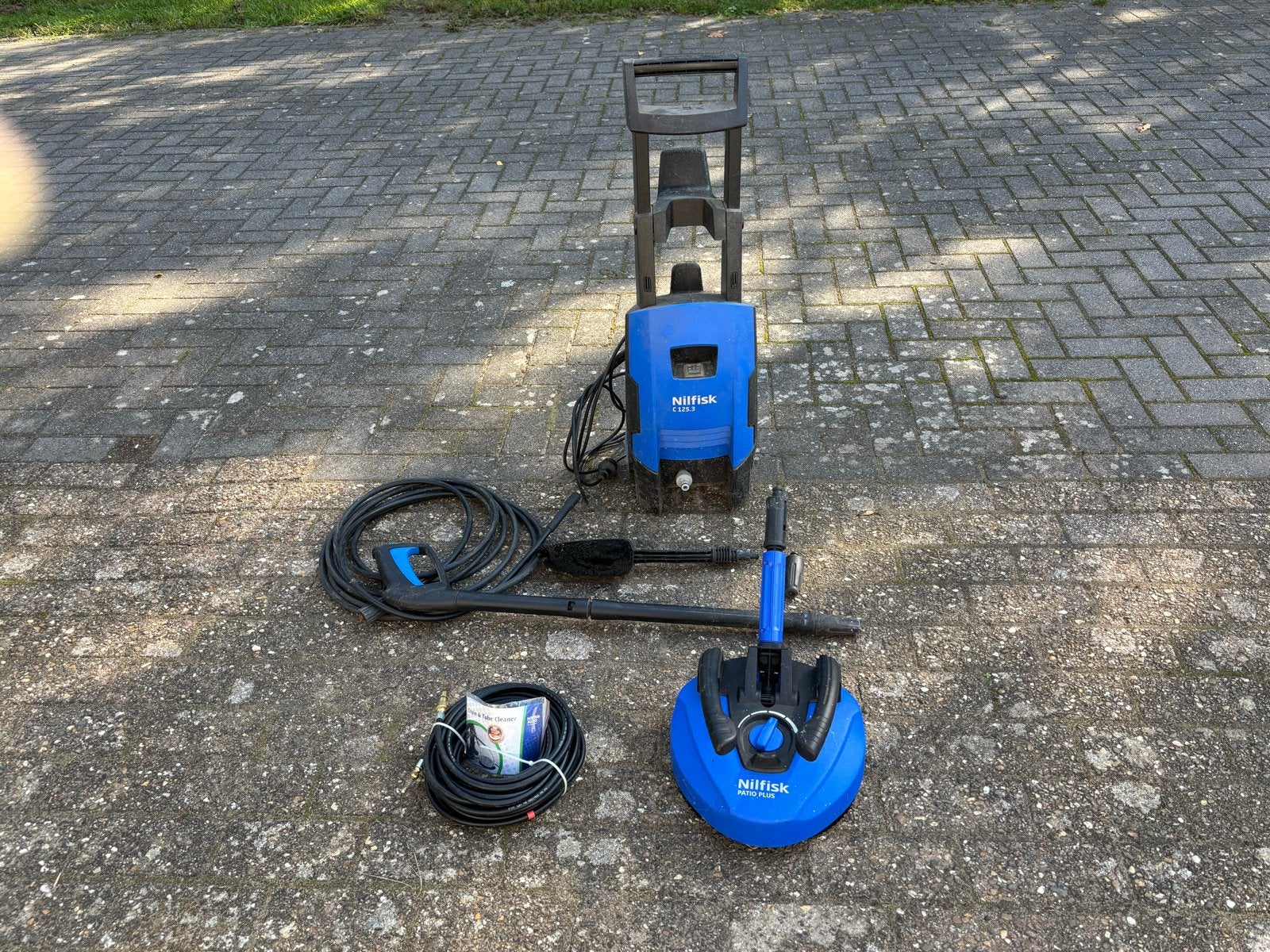 Nilfisk hogedrukspuit met veel accessoires, Ophalen, Gebruikt, Elektrisch