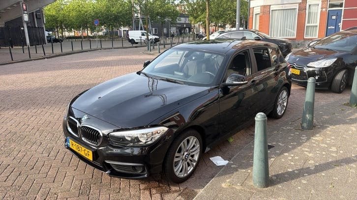BMW 1-Serie 116i 109pk 2015 Zwart, Auto's, 1-Serie, Achterwielaandrijving, 1280 kg, Zwart