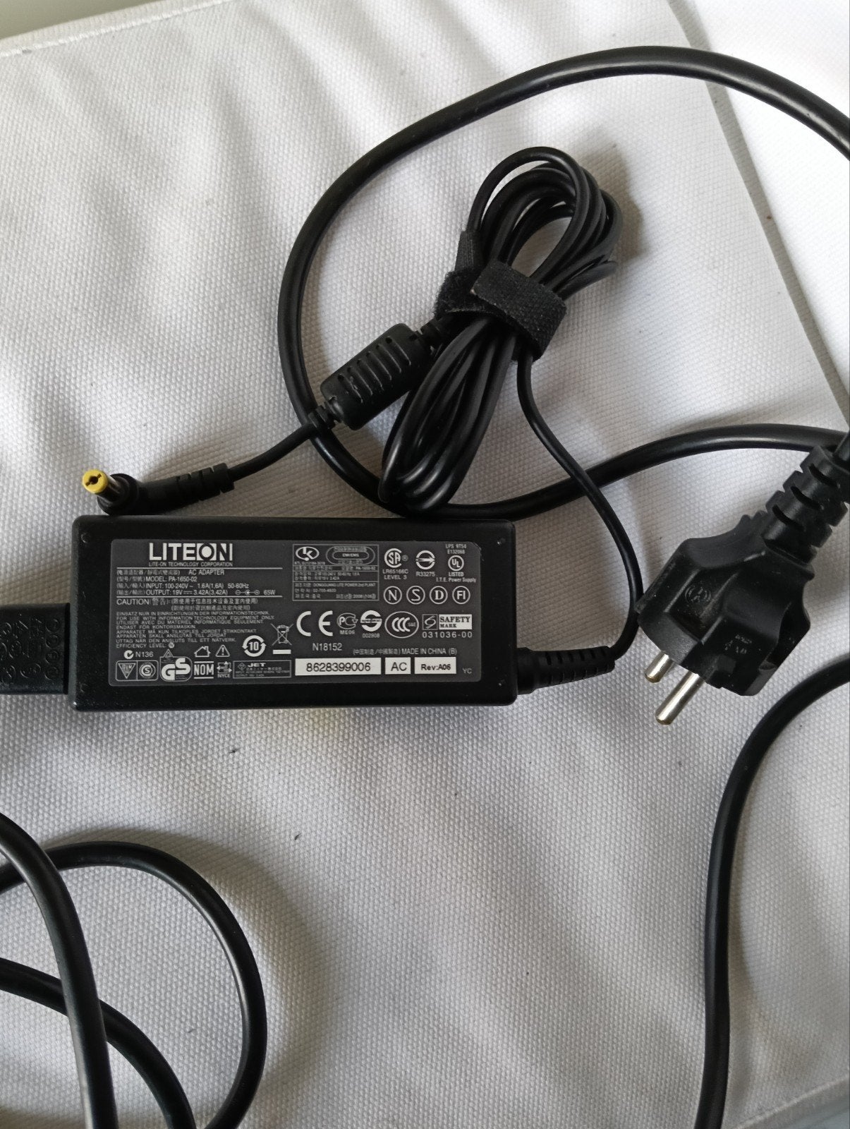 LITEON Laptop Oplader - Universeel (Gebruikt), Computers en Software, Ophalen of Verzenden, Gebruikt, LITEON