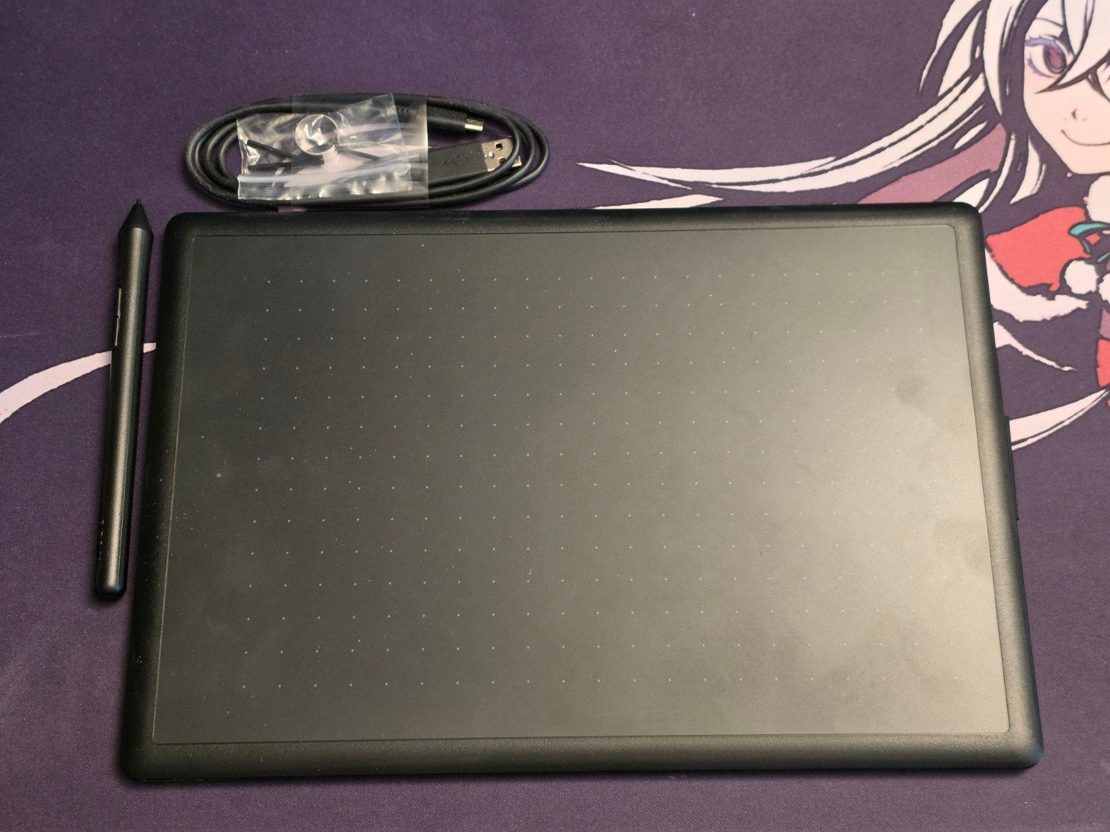 Wacom One Small CTL-472 tekentablet + pen, Ophalen of Verzenden, Zo goed als nieuw, Bedraad, Wacom Intuos