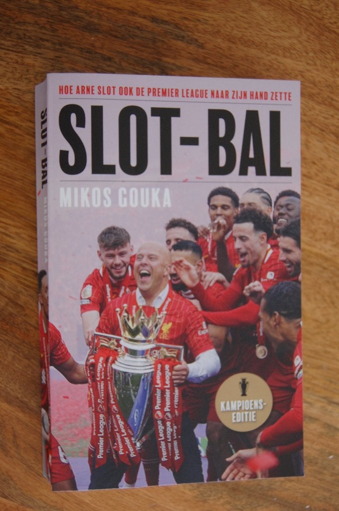 Het boek SLOT-BAL    Arne Slot, Mikos Gouka, Nieuw, Ophalen of Verzenden, Balsport