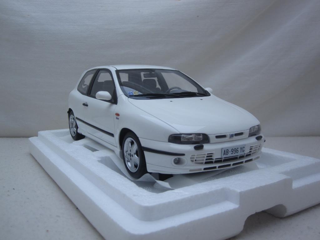 Fiat Bravo 2.0 HGT 1995 Wit 1:18 LaudoRacing, Ophalen of Verzenden, Nieuw, Auto, Overige merken