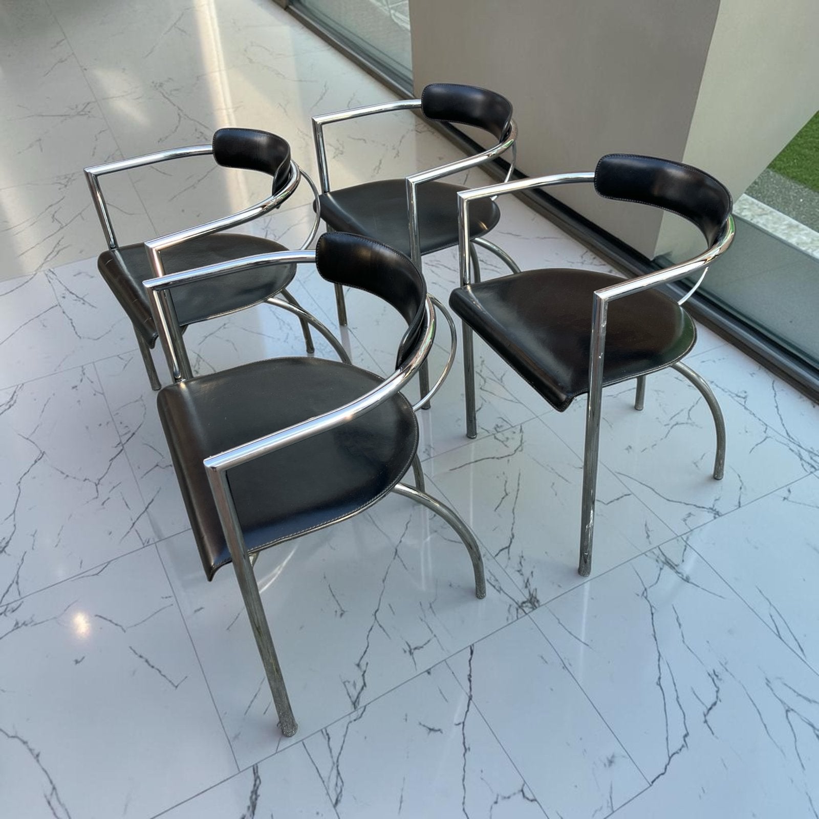 Set van 4 Segis Italiaanse design eetkamerstoelen, jaren '80, Huis en Inrichting, Stoelen, Ophalen, Zwart, Huysmans, Doorwerth