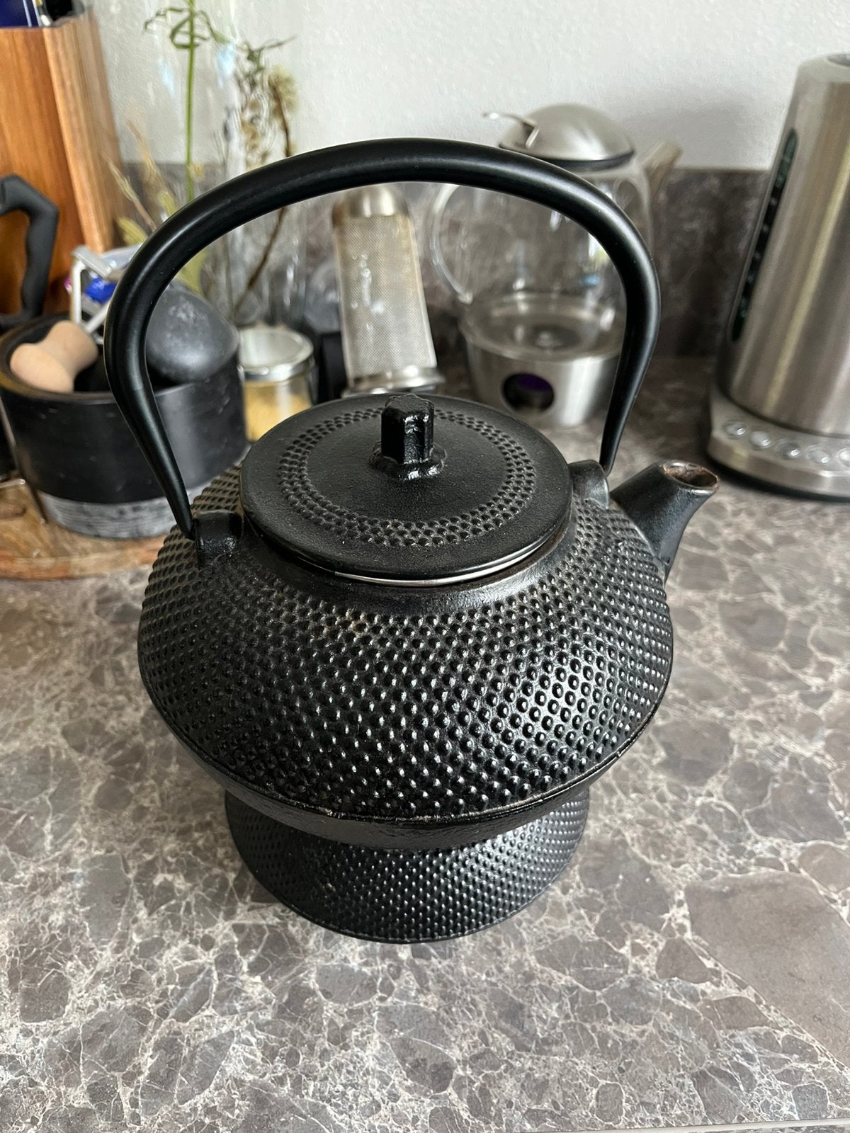 Theepot met warmhoudplaatje, Gebruikt, Bredemeijer, Zwart, Overige materialen