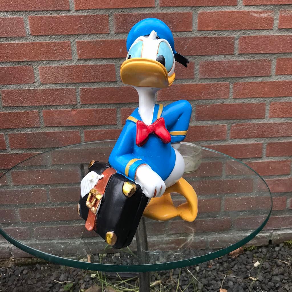 Donald Duck beeld met koffer, Verzamelen, Ophalen of Verzenden, Donald Duck, Gebruikt, Beeldje of Figuurtje