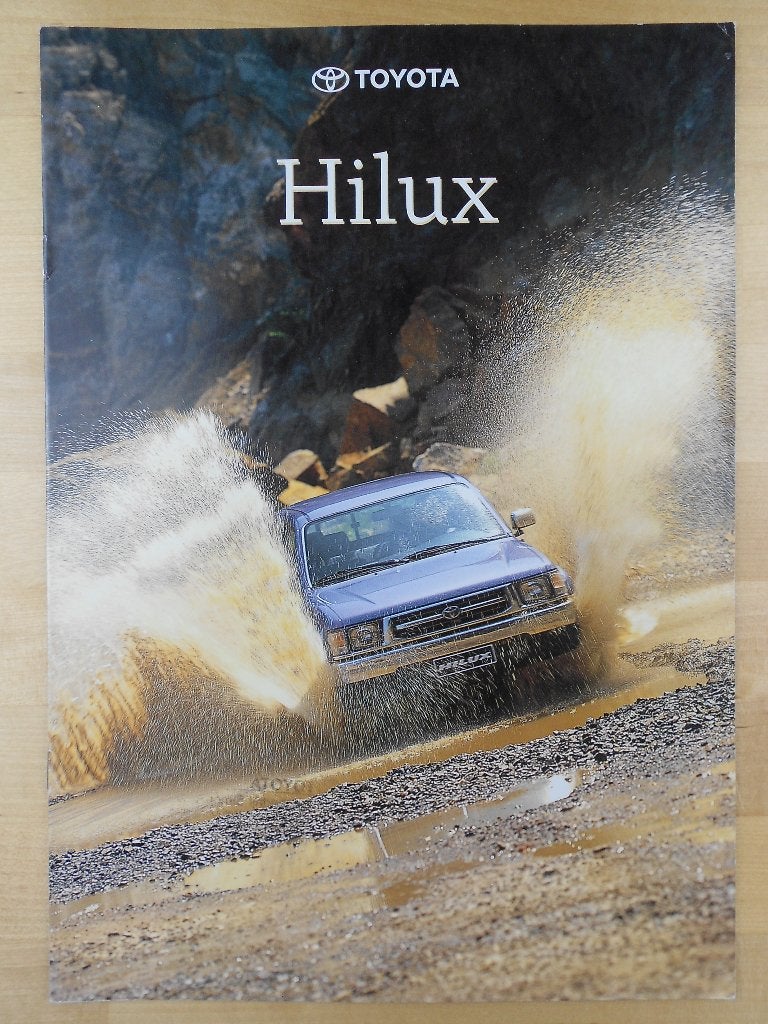 Toyota Hilux Brochure 2000 – Pickup Pick-up, Toyota, Ophalen of Verzenden, Zo goed als nieuw, Toyota