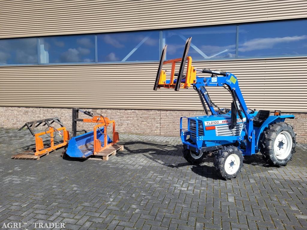 Iseki 2100 voorlader en aanbouwwerktuigen, sleep ( marge ), Gebruikt, Info@vandijkhouten.nl, Ophalen of Verzenden, Tot 80 Pk