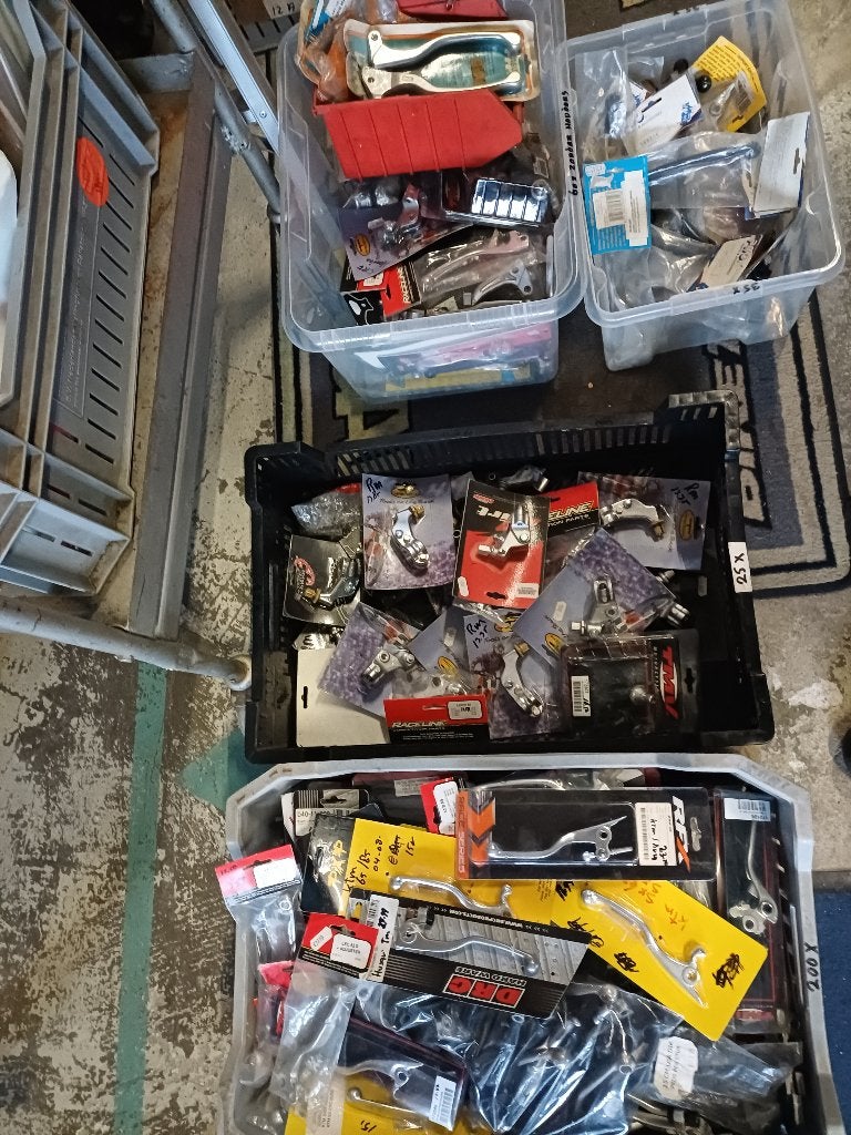 Crossmotoren  Partij rem/koppeling hevels en hevelhouders, Motoren, Ophalen, Nieuw