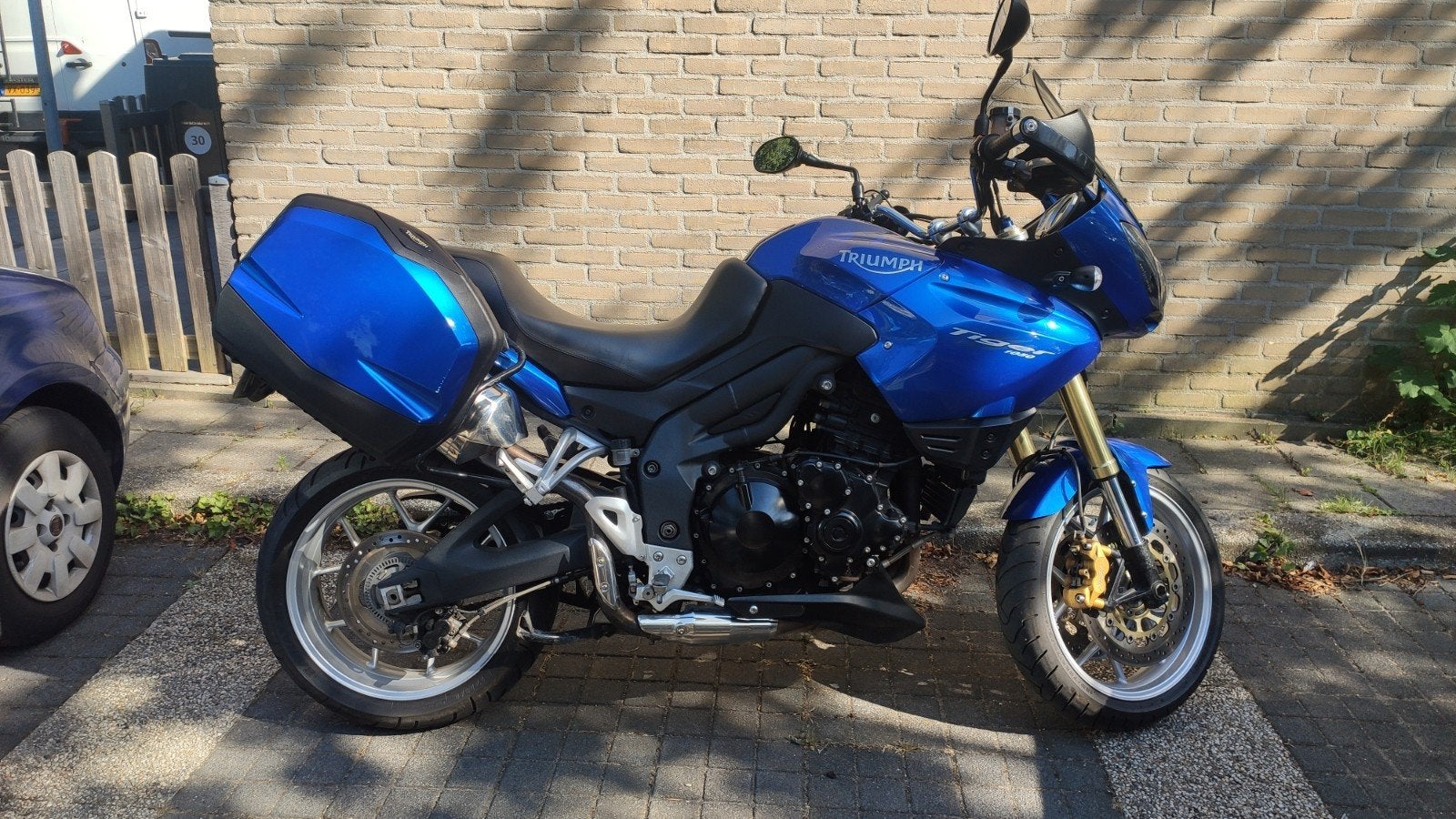Triumph Tiger 1050 ABS met kofferset, Motorrijbewijs A, Gebruikt, 3 cilinders, Particulier