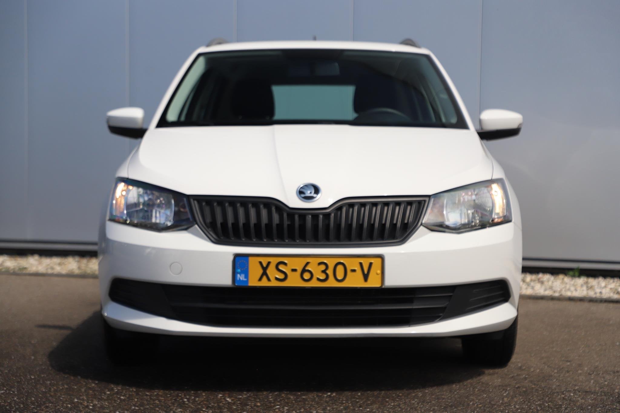 Skoda Fabia Combi 1.0 TSI Drive 95PK Airco Radio Stoelverwar, Auto's, Voorwielaandrijving, Stof, Gebruikt, Euro 6