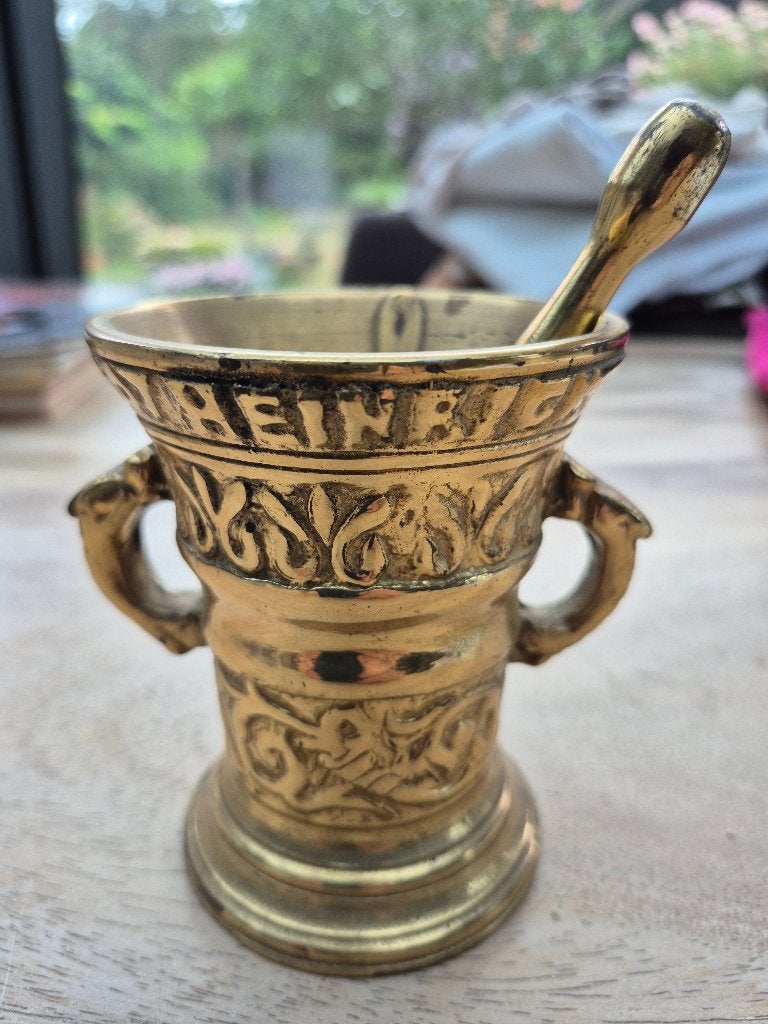 Prachtige Antieke Stijl Messing Vijzel met Stamper, Ophalen of Verzenden