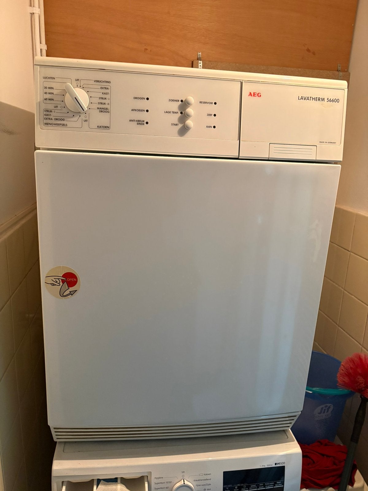 AEG condens droger, Ophalen, 6 tot 8 kg, Zo goed als nieuw, 85 tot 90 cm