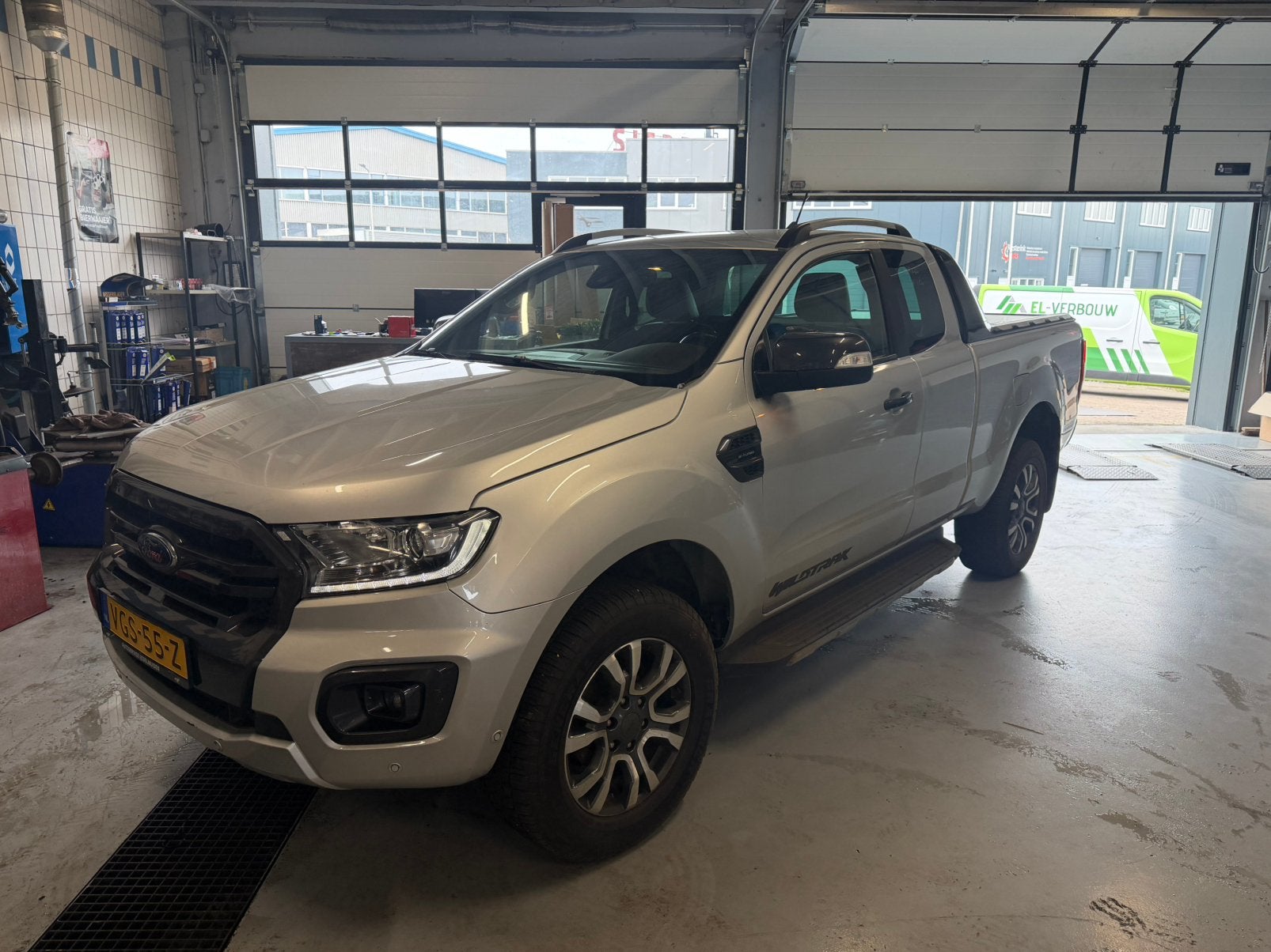 Ford Ranger 2.0 Ecoblue 213pk Aut 2020 Grijs, Automaat, Euro 5, 2202 kg, Zwart