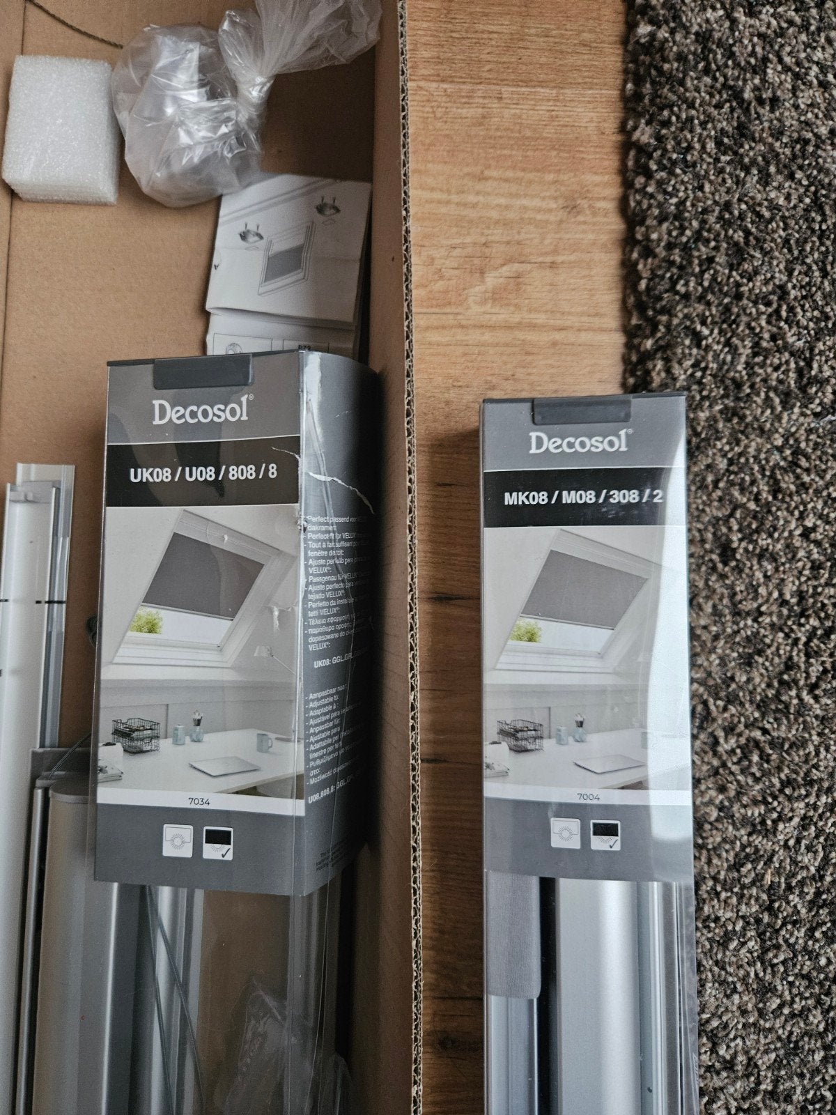 2x Decosol rolgordijnen voor Velux dakramen UK08 zwart, Ophalen