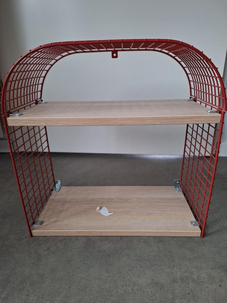Rood metalen rek met houten planken, Ophalen, Gebruikt
