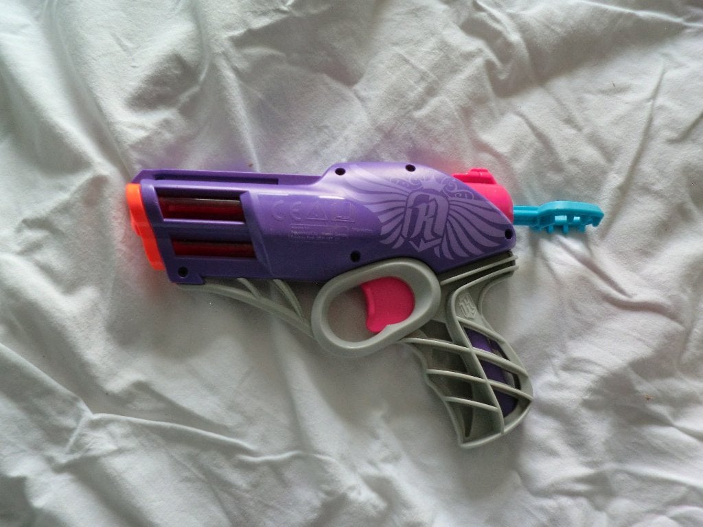 Nerf rebelle pistolen en darts, Ophalen of Verzenden, Zo goed als nieuw