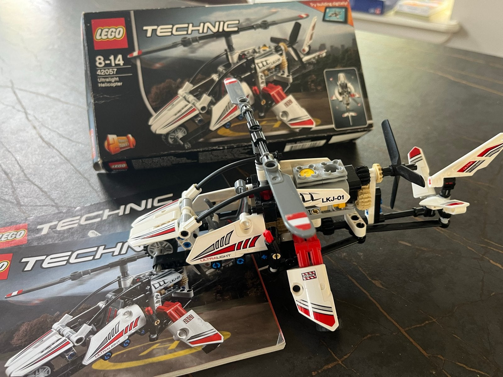 Lego Technic Ultralight Helikopter 42057, Lego, Ophalen of Verzenden, Zo goed als nieuw, Complete set