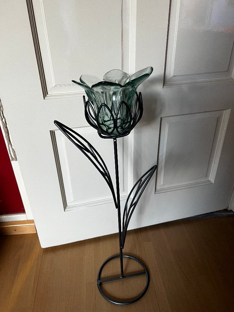 metalen tulp, Overige materialen, Ophalen, Zo goed als nieuw, Met pot of vaas
