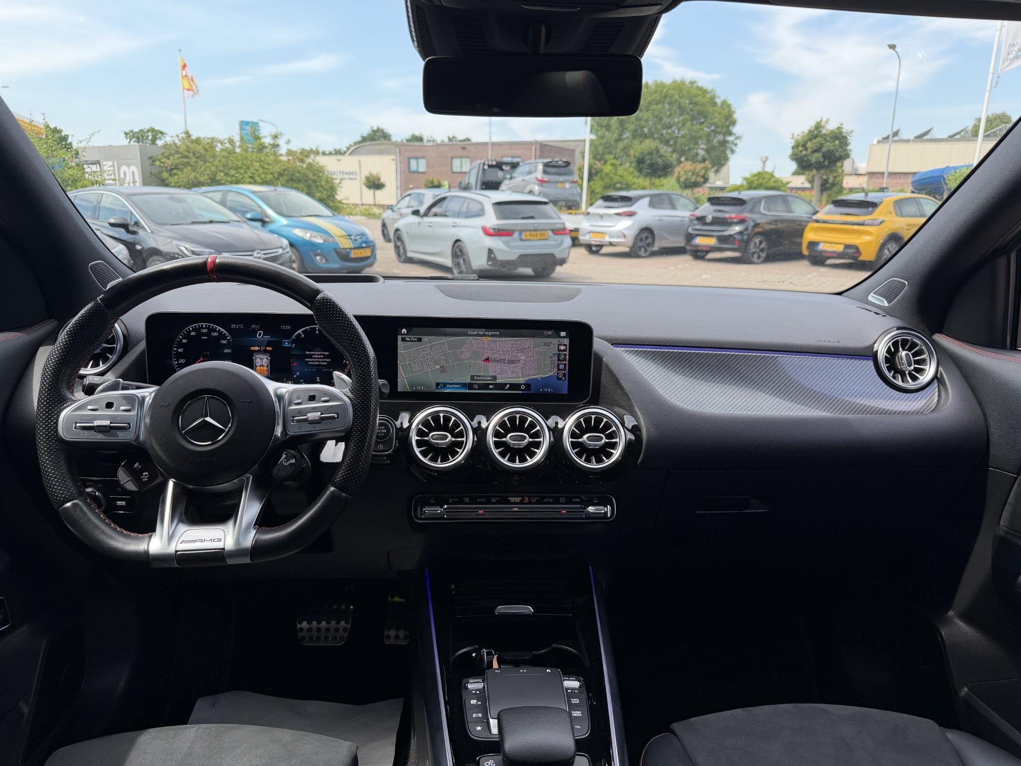 Mercedes-Benz GLA 35 AMG 4MATIC BURMESTER | PANO | TREKHAAK, Auto's, Automaat, 4 cilinders, Leder en Stof, Vierwielaandrijving