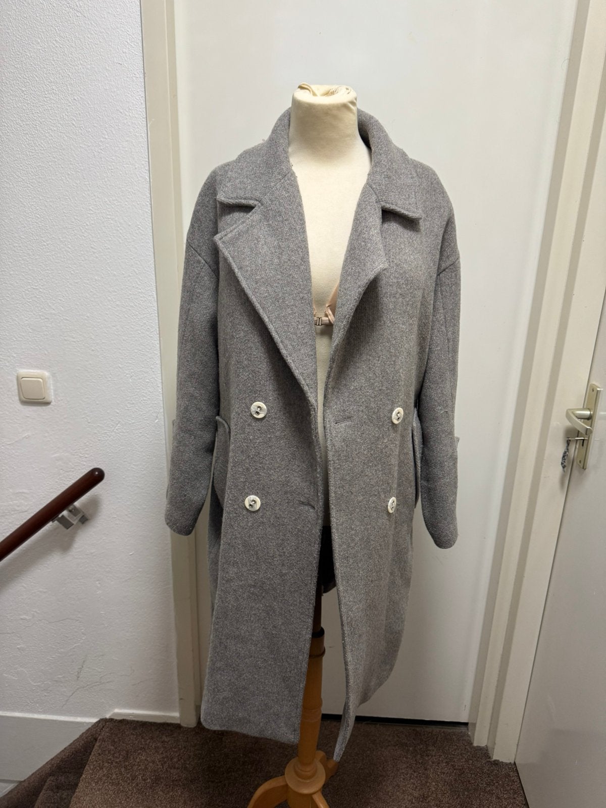 Esprit dames winter mantel maat L voor 35 euro, Ophalen, Zo goed als nieuw, Maat 38/40 (M), Zwart