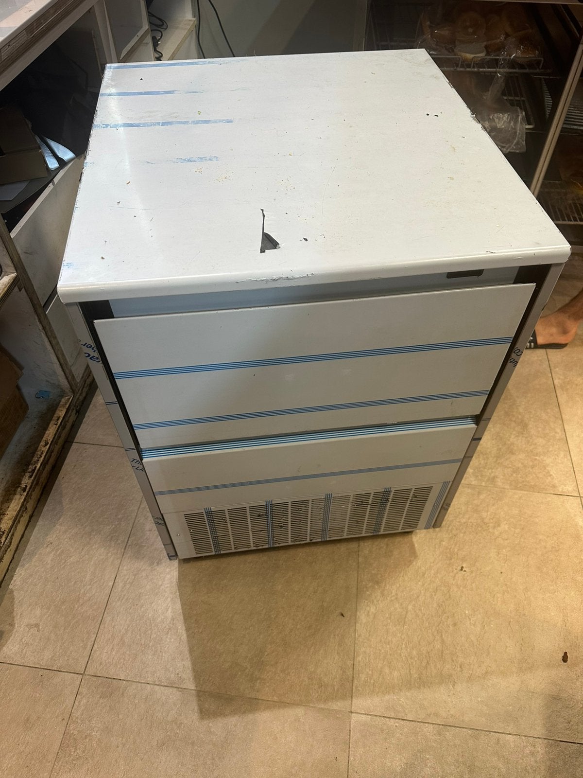 we niet gebruiken en nooit gebruikt is, is te koop., 100 tot 150 liter, Ophalen of Verzenden, Zo goed als nieuw, Zonder vriesvak