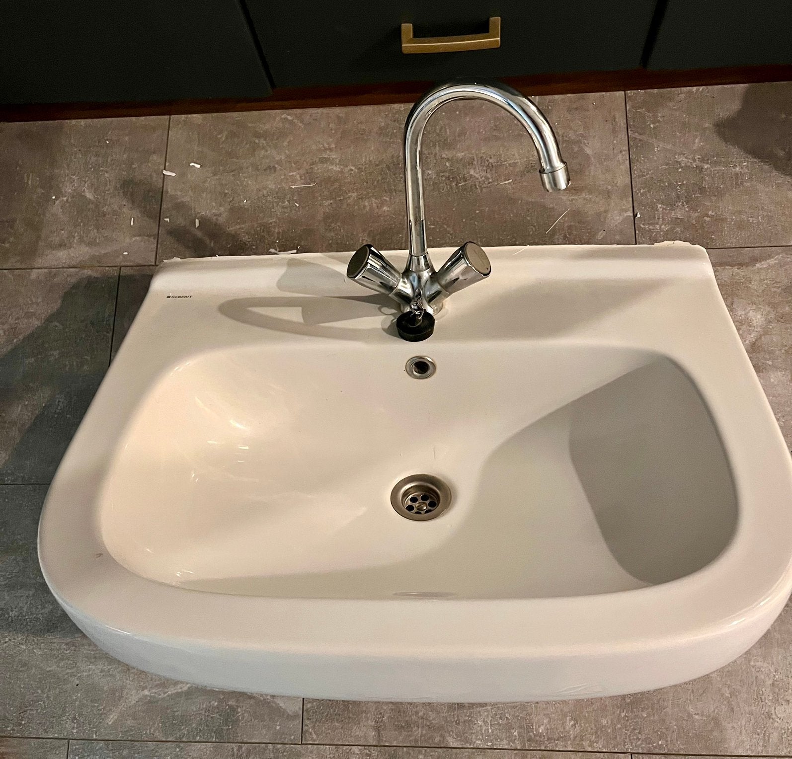 Wasbak met kraan, Huis en Inrichting, Badkamer | Badkamermeubels, Ophalen, 50 tot 100 cm, Zo goed als nieuw, Minder dan 100 cm