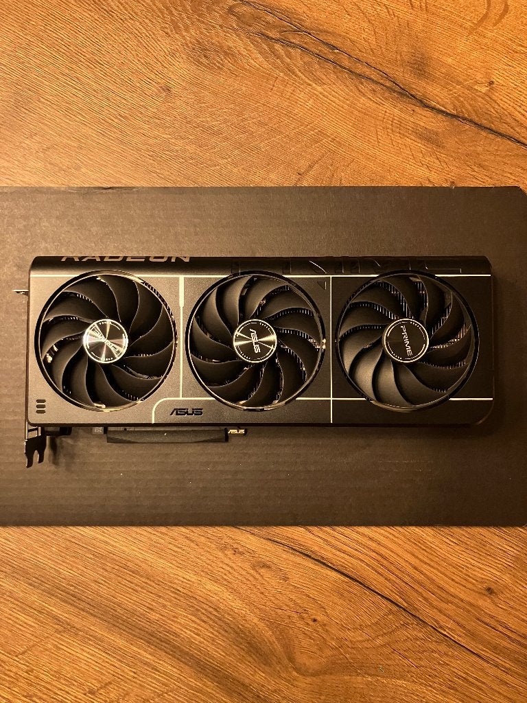 AMD Radeon RX 9070 XT ASUS Prime 16GB videokaart, Computers en Software, GDDR6, PCI-Express 4, Ophalen of Verzenden, Zo goed als nieuw