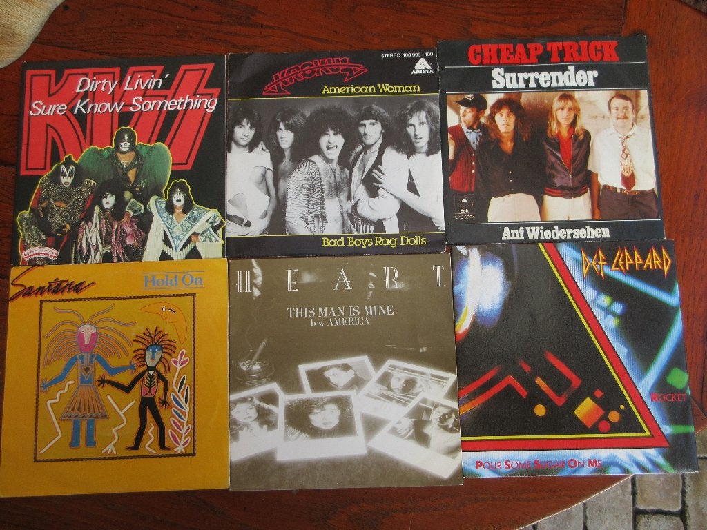 18 Verschillende Rock Singles, Verzenden, Zo goed als nieuw, 7 inch, Rock en Metal