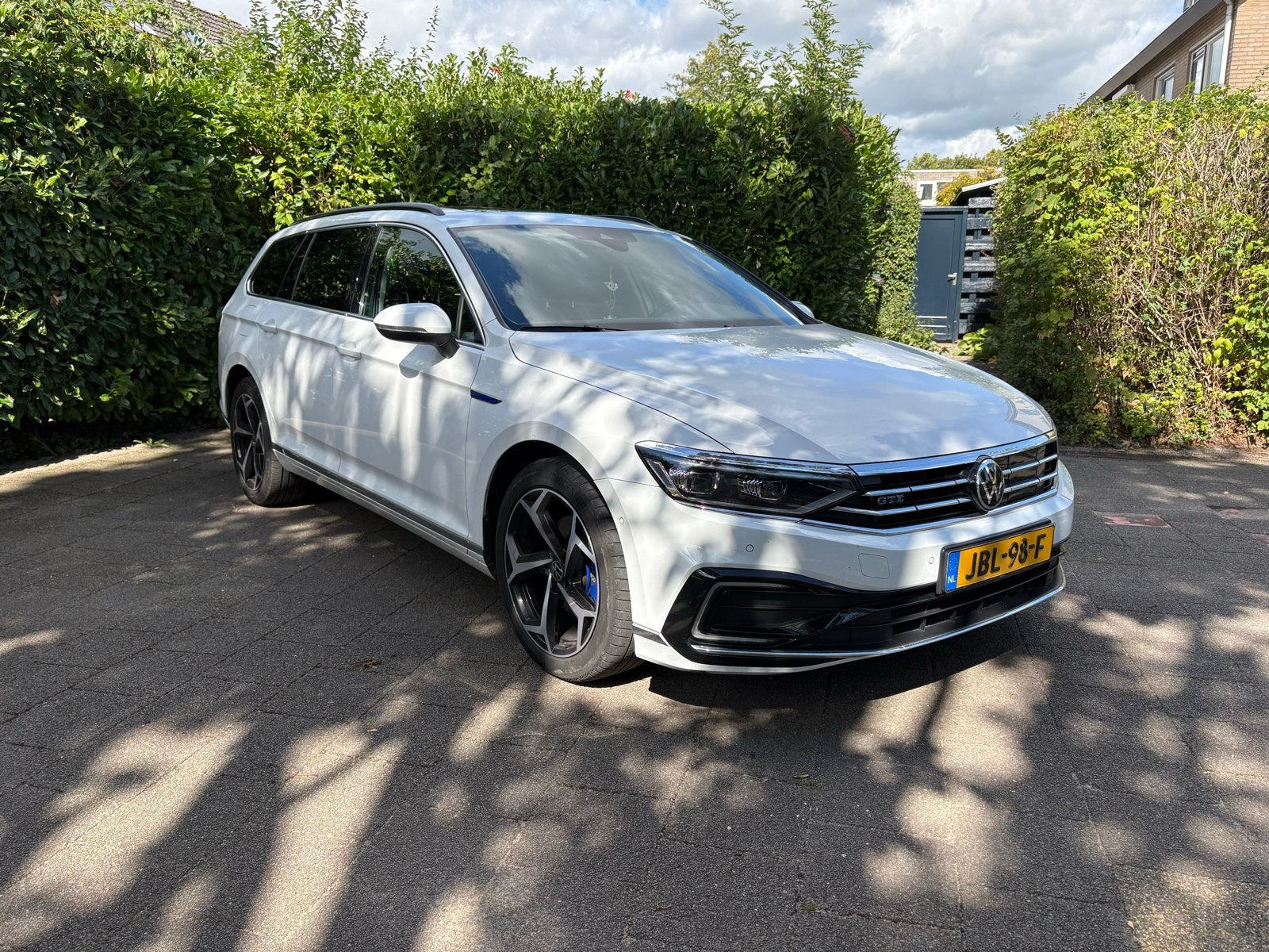 Volkswagen Passat 1.4 TSI Phev 218pk 6-DSG 2020 Wit, Auto's, Volkswagen, Parkeerassistent, Stof, Wit, Plug-in hybride