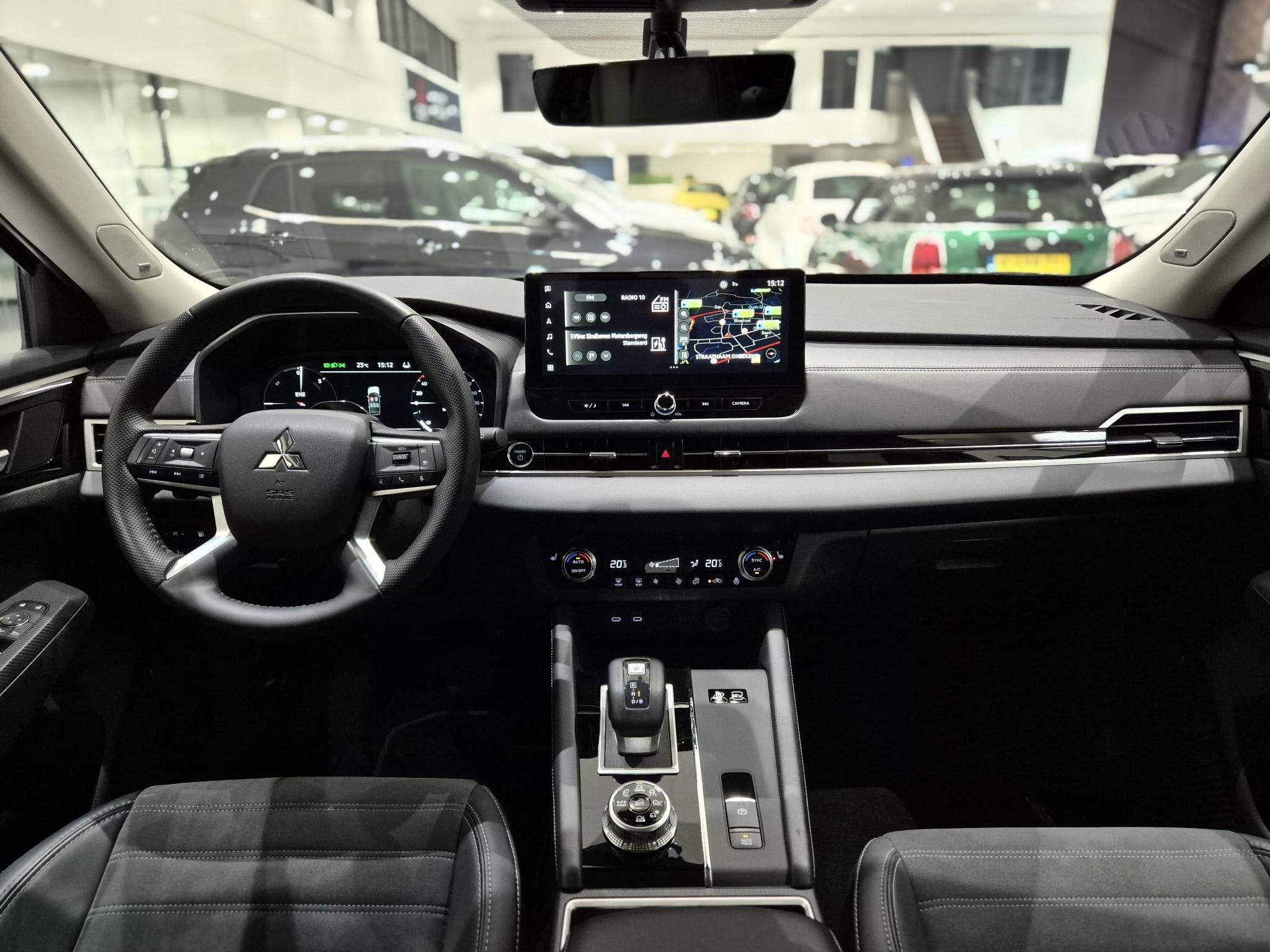 Mitsubishi Outlander 2.4 PHEV First Edition | Navigatie | St, Automaat, Euro 6, 4 cilinders, Bedrijf