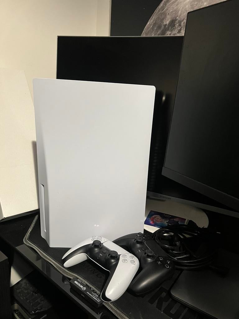 Playstation 5 disc edition - ps5 disk editie, Spelcomputers en Games, Spelcomputers | Sony PlayStation 5, Ophalen of Verzenden