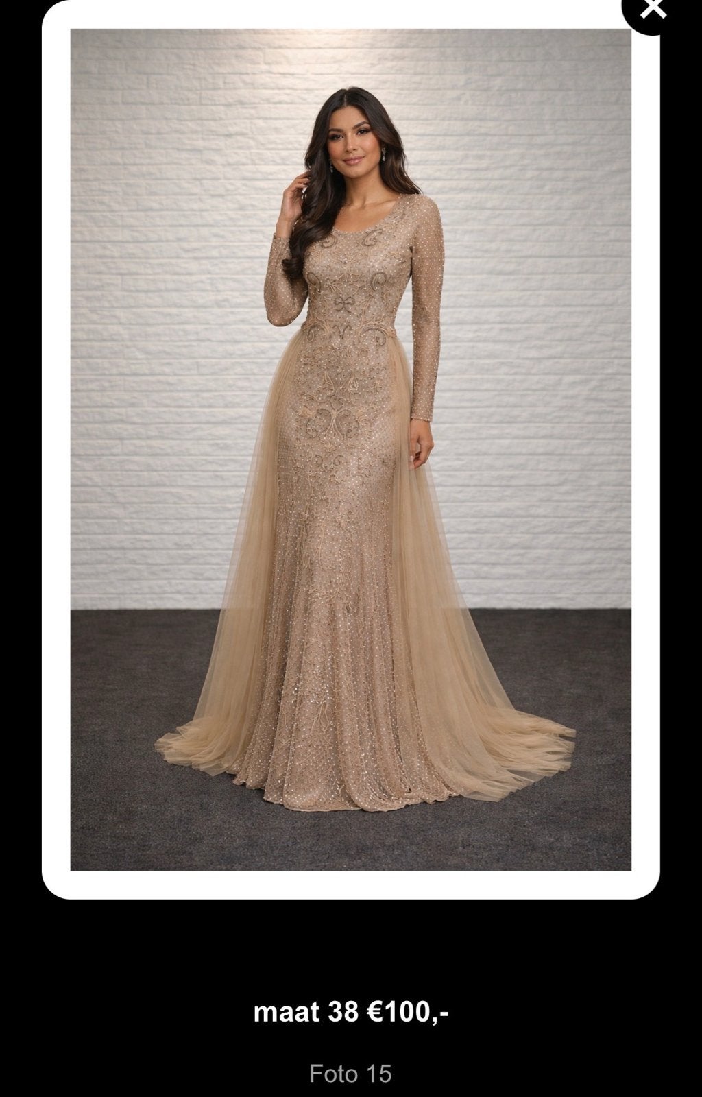 Elegante Galajurk met Lange Mouwen en Sleep - Maat 38
