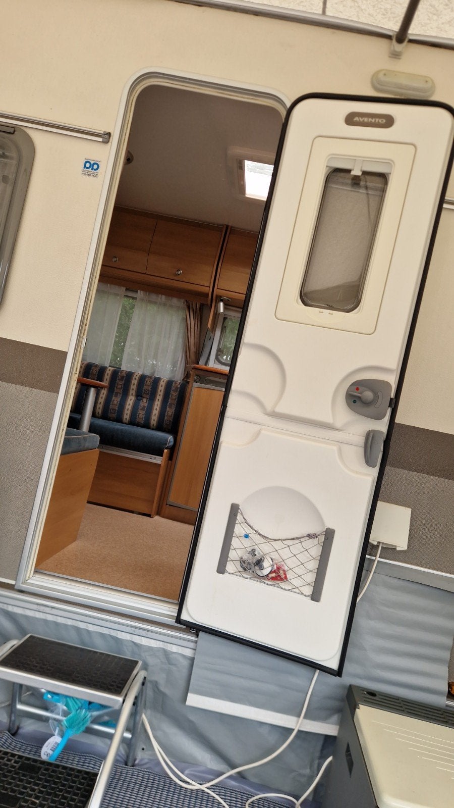 Avento 445 TF Ava Grande - Complete caravan met voortent, Caravans en Kamperen, Standaardzit, Kachel, 750 - 1000 kg, Particulier