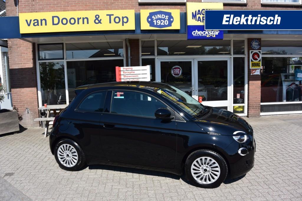 Fiat 500 URBAN 42 KWH, Auto's, Automaat, Met garantie (alle), 4 stoelen, Zwart